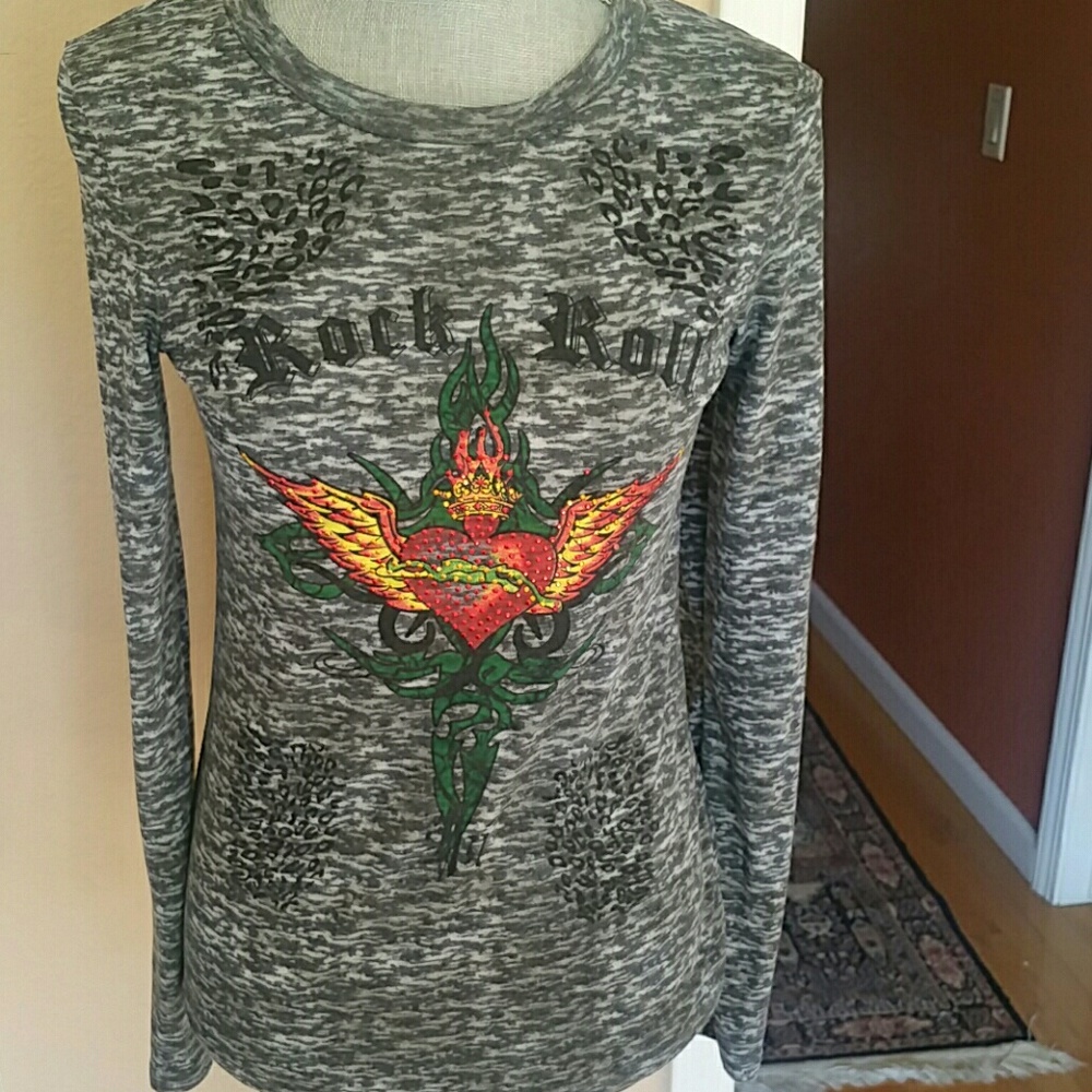 Very pretty Rock n Roll Blouse!!